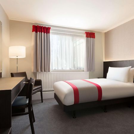 ホテル Ramada Chorley South エクステリア 写真