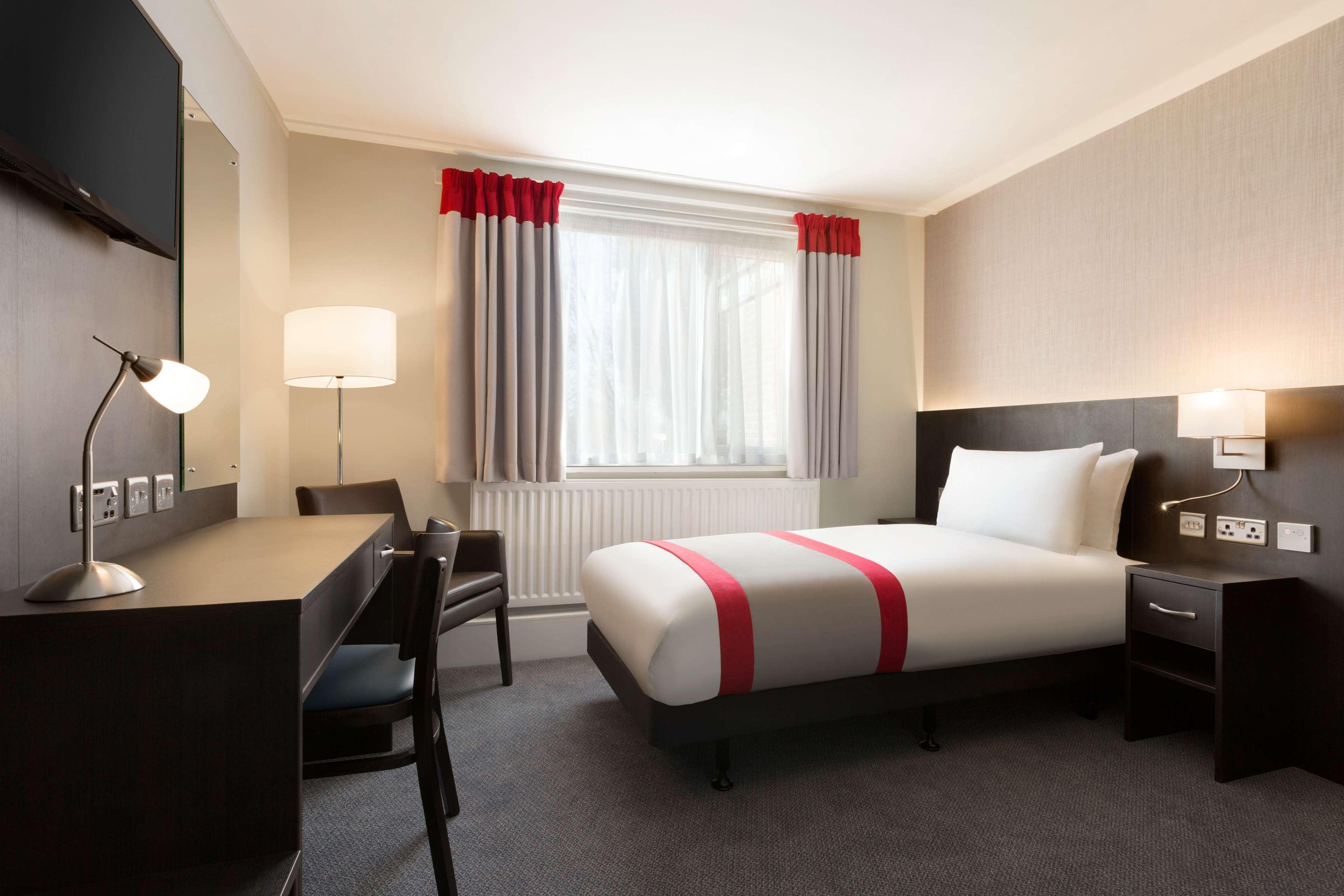 ホテル Ramada Chorley South エクステリア 写真