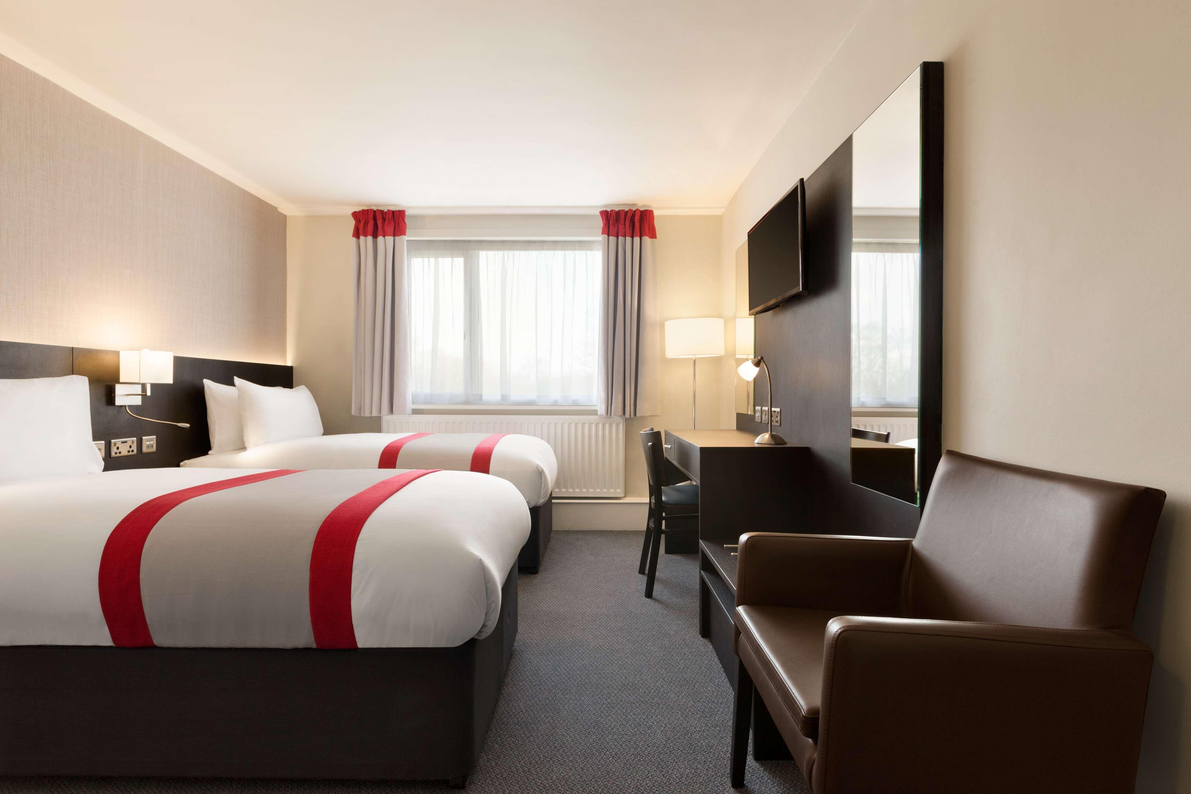 ホテル Ramada Chorley South エクステリア 写真