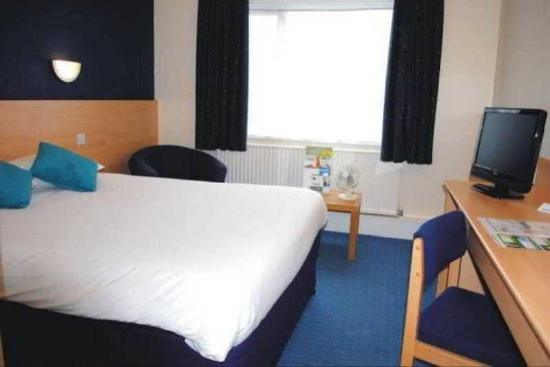 ホテル Ramada Chorley South エクステリア 写真